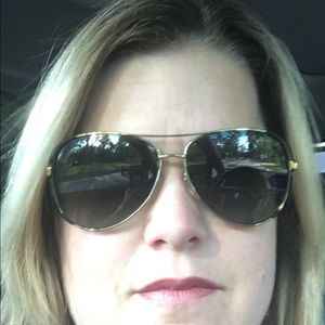 Meet your Posher, Lindsey